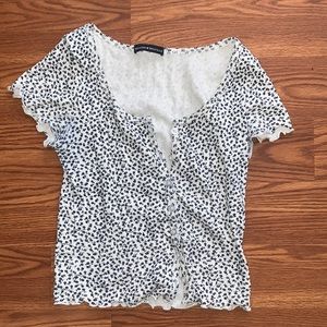 Brandy Melville Zelly top